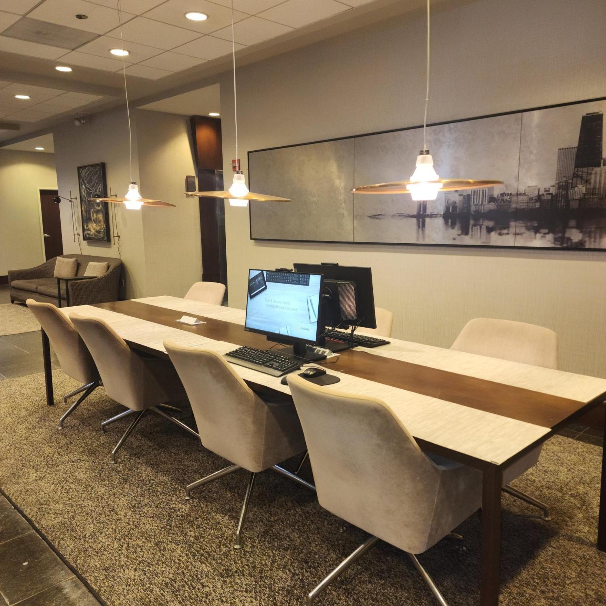 Отель Crowne Plaza - Chicago West Loop By Ihg Экстерьер фото